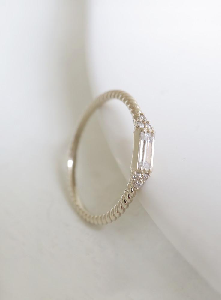 르보에 14k 바게트컷 앤틱 내추럴 화이트 골드 반지