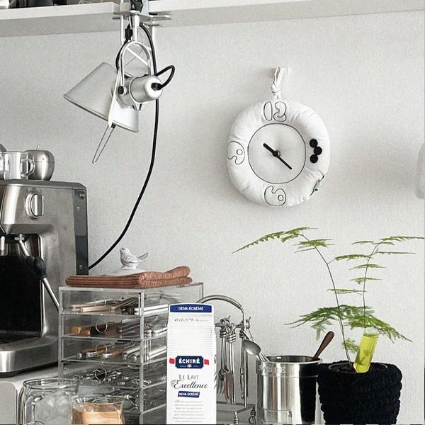 chubby clock (white)
