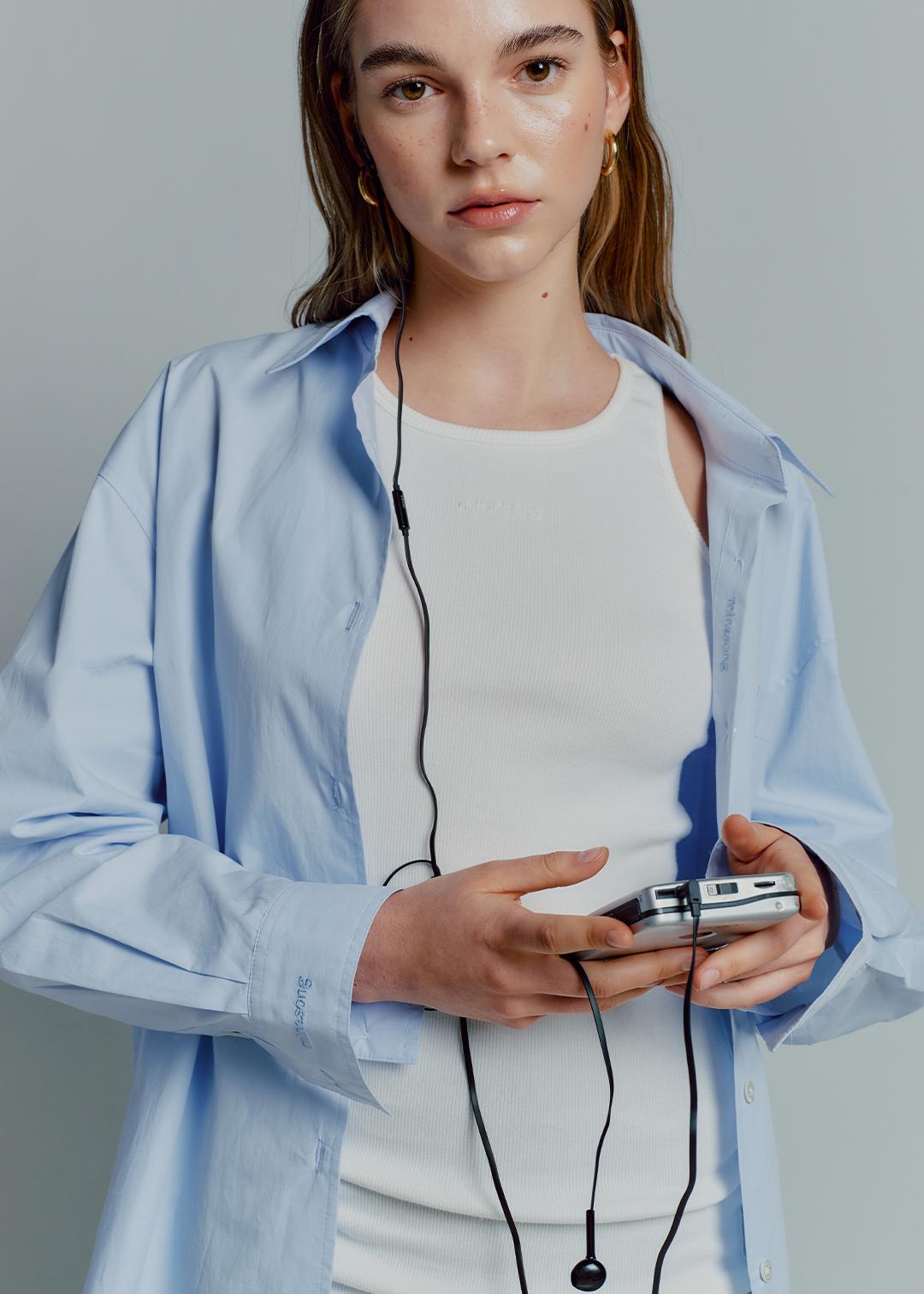 M ESSENTIAL SHIRT - SKY BLUE