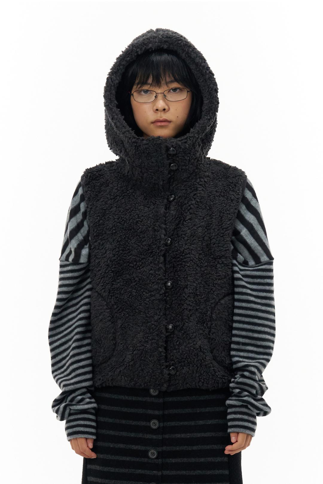 Fluffy Hooded Vest_Charcoal10/13)