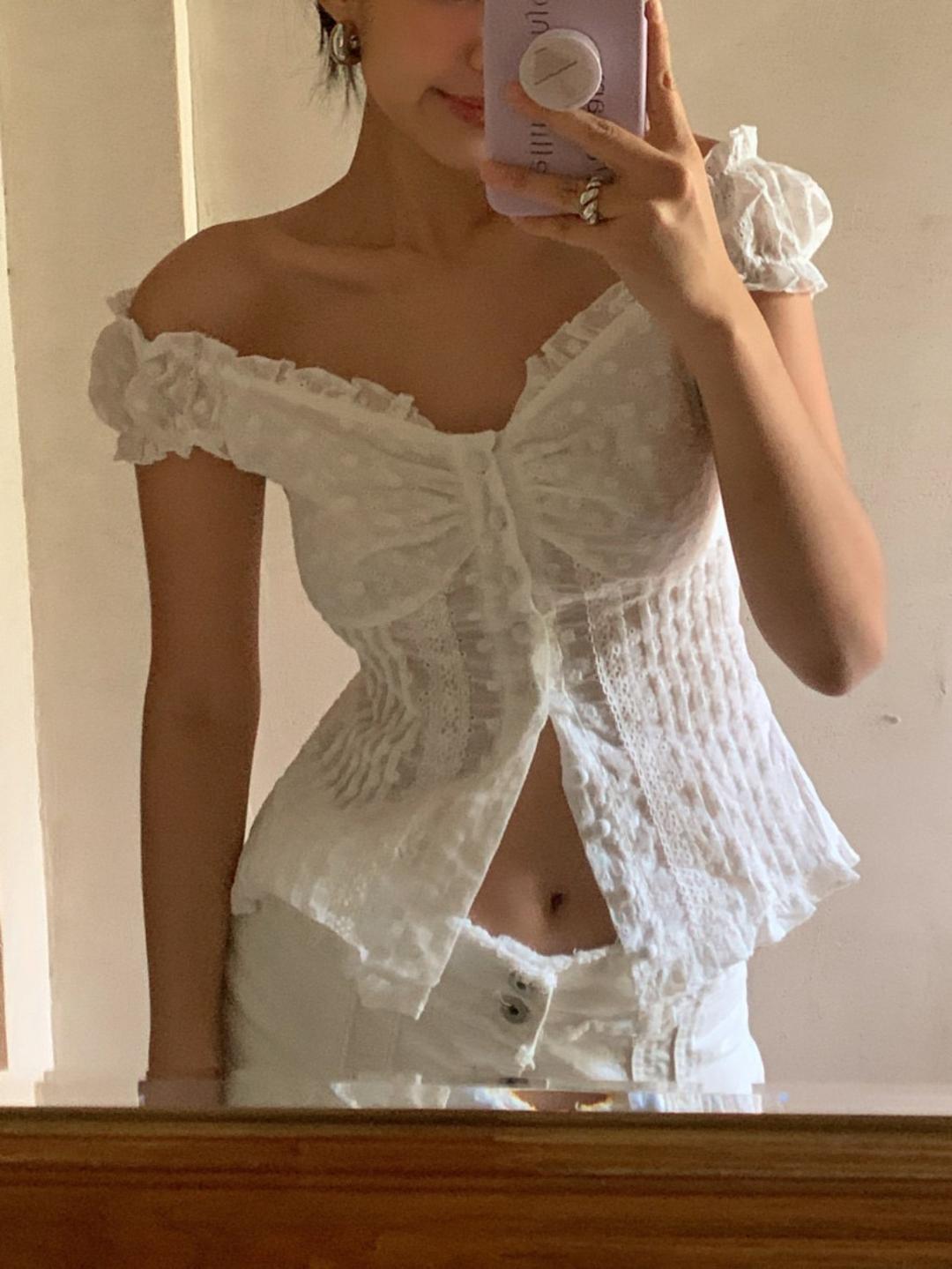 [4/23 출고] 투웨이 오프숄더 펀칭 레이스 블라우스