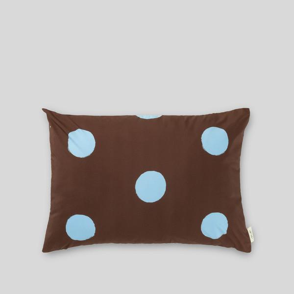 퍼 프리 볼드 도트 베개 커버_브라운/블루