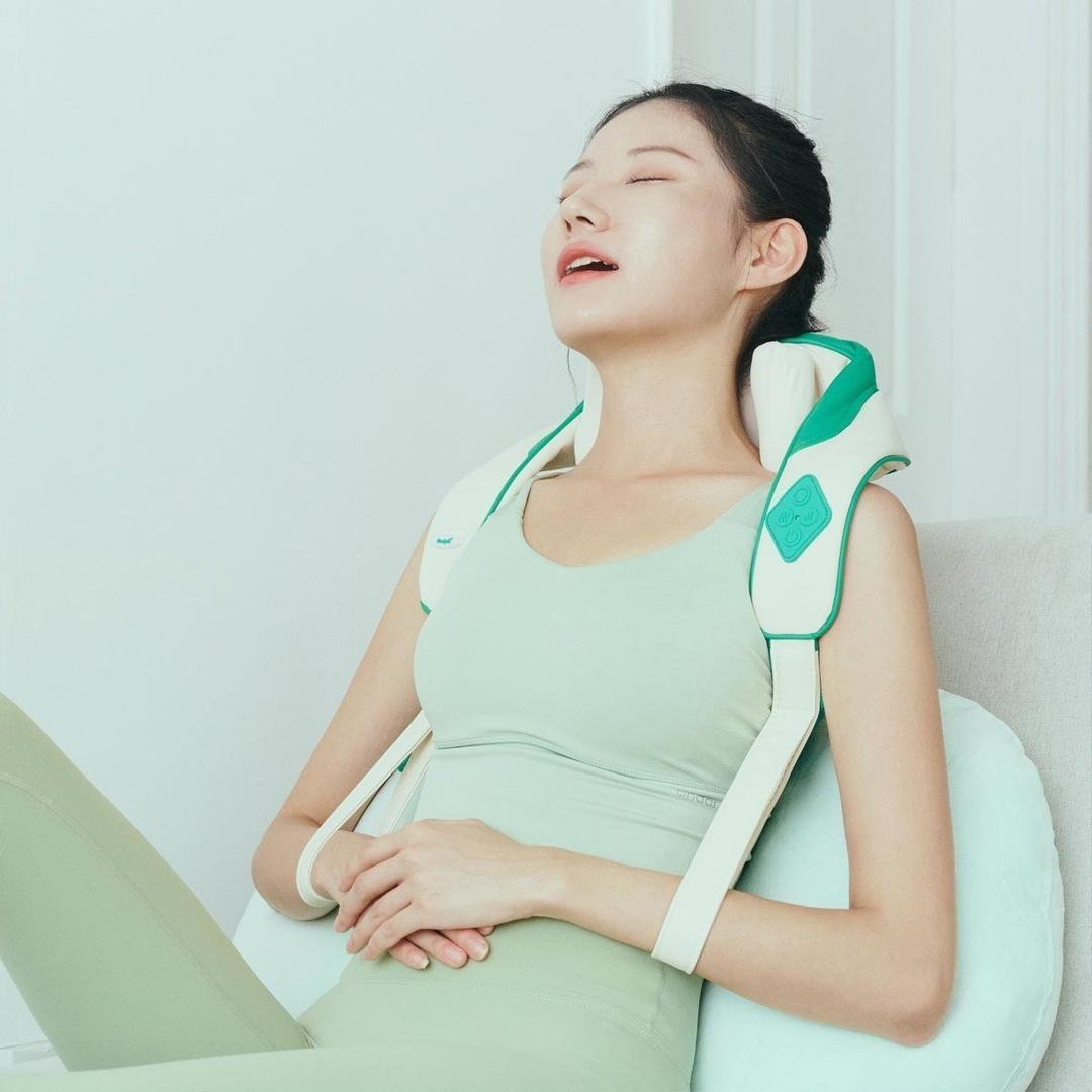 바디릿 무선 목 어깨 마사지기
