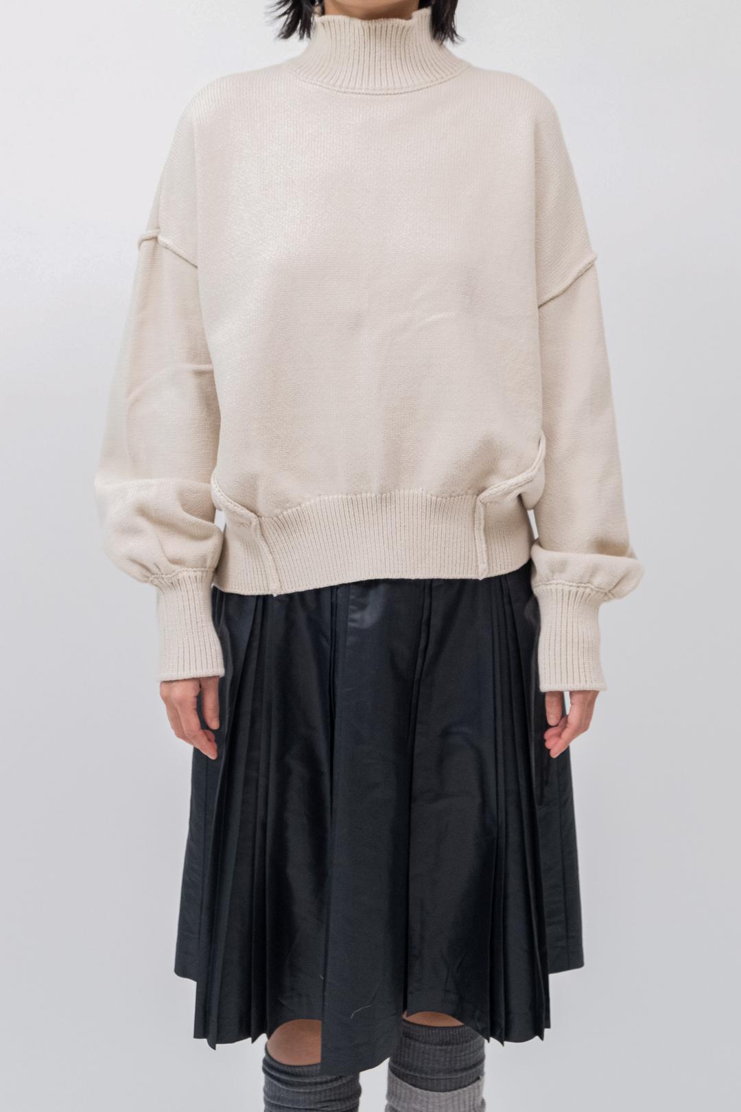 Half pola neck bulky knit
