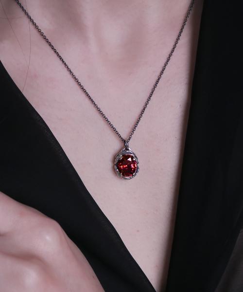 Oval core silver necklace