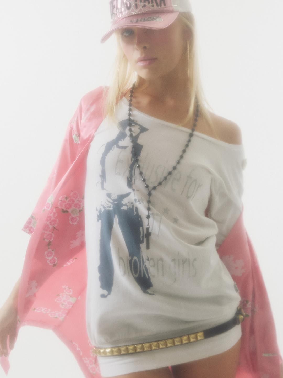 Broken Girls Roll Up Tee Dirty White
