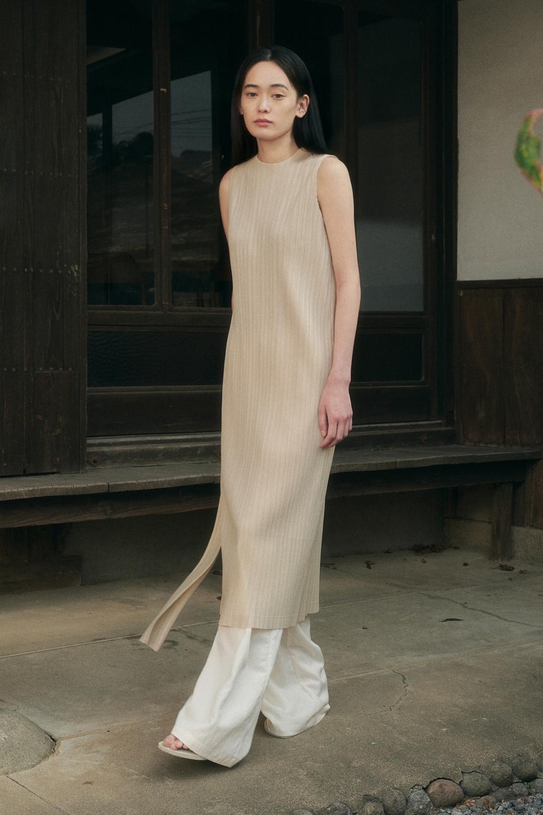SION PLEATED SLEEVELESS LONG DRESS_CREAM