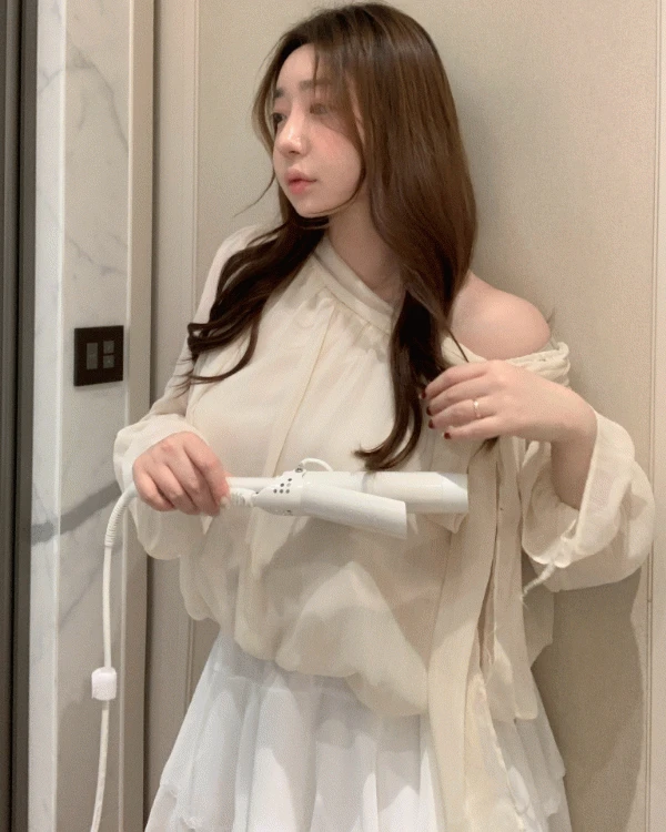 [무료배송]향수 리본 쉬폰 언발 밴딩 블라우스 2color