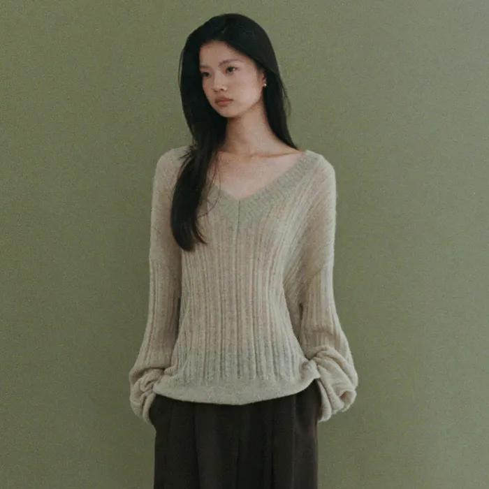 MOIE V NECK KNIT (BEIGE)