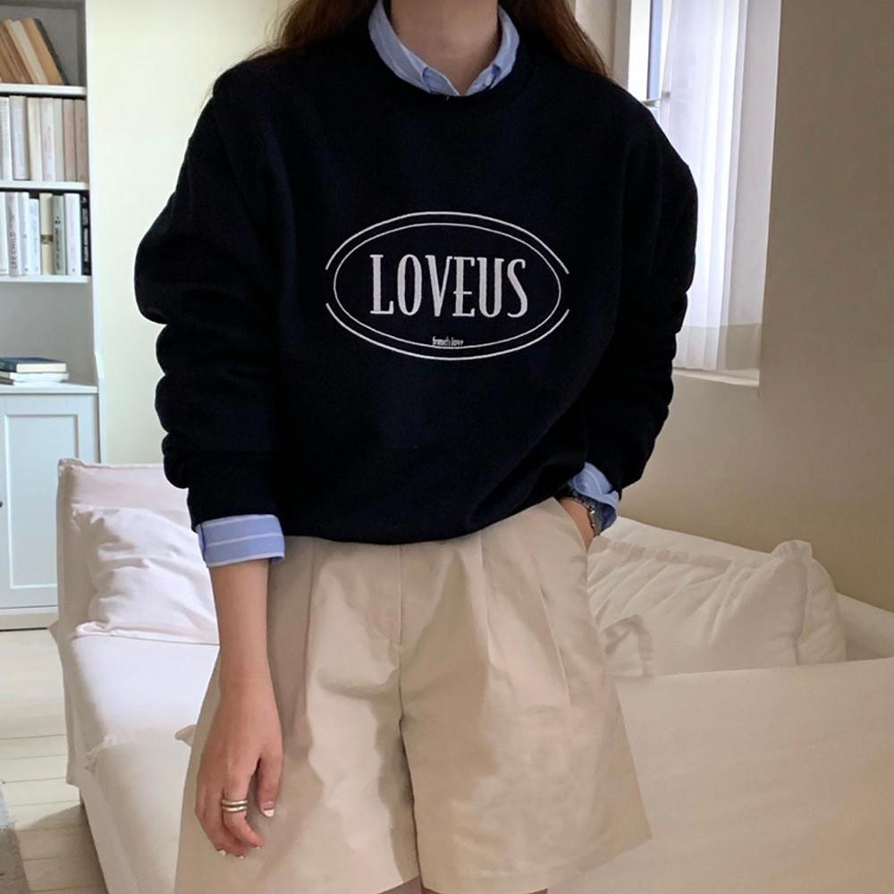 러브어스﻿ LOVEUS 시그니처 크롭 맨투맨