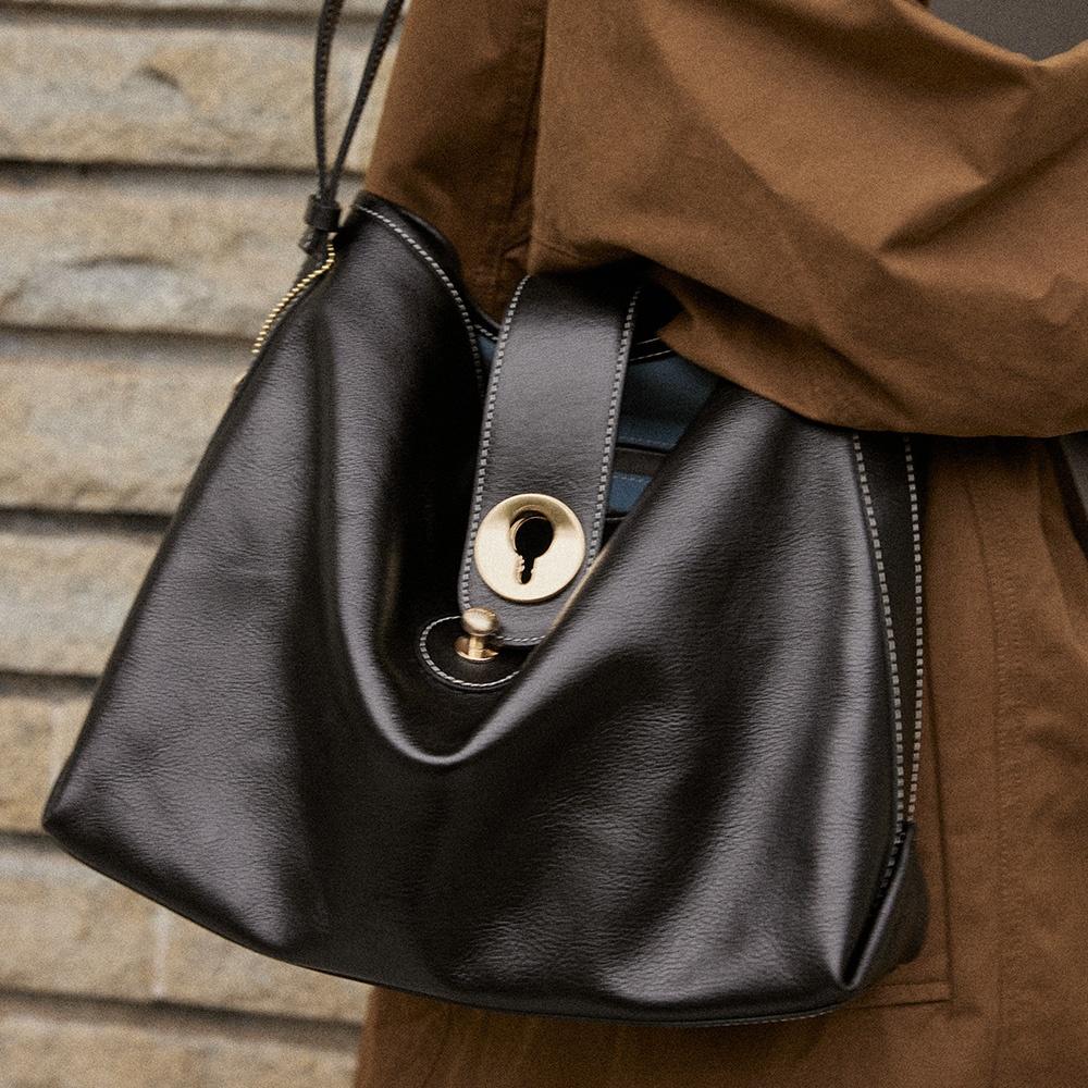 momentum tote bag [black]