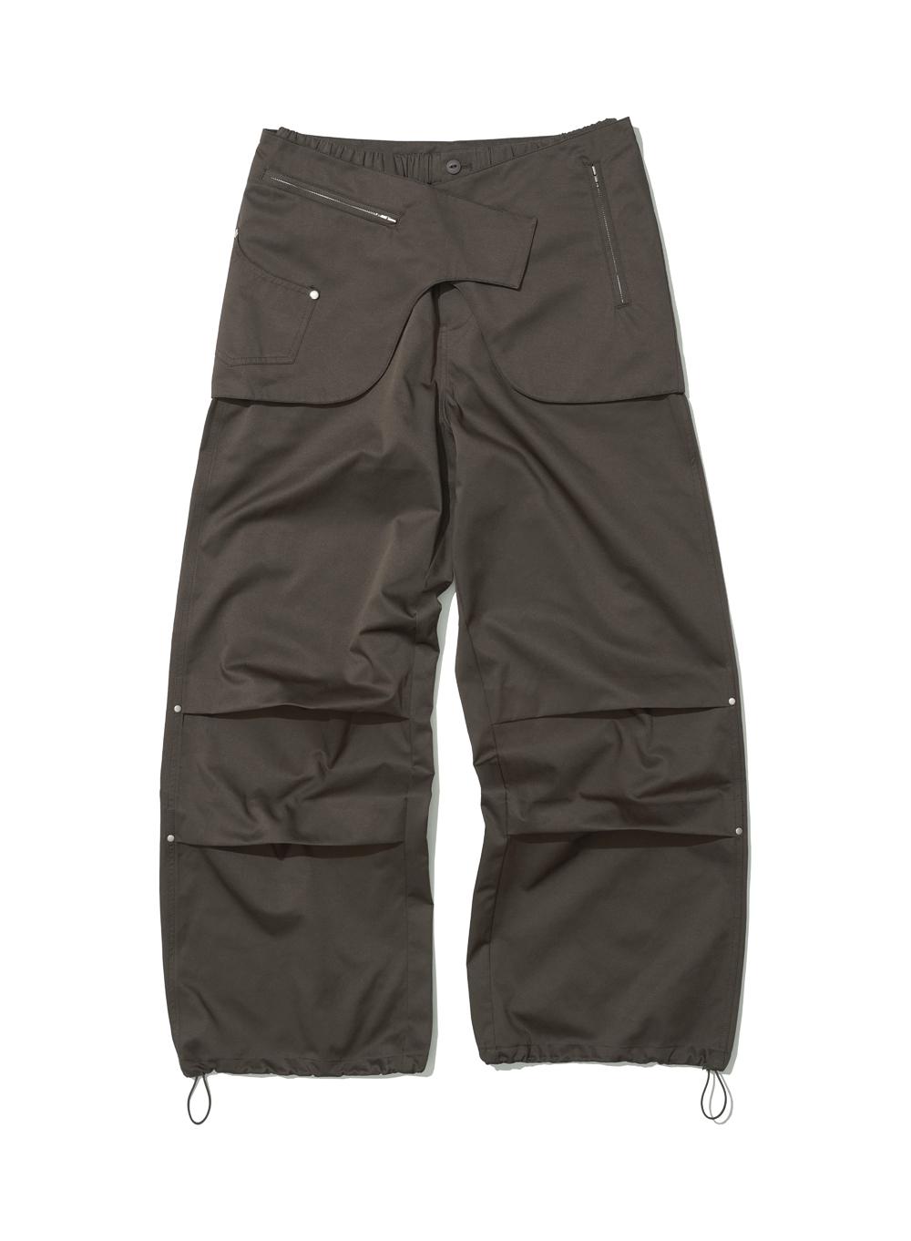 [WOMEN] 2WAY BELTED LAYERED PARACHUTE PANTS_BROWN