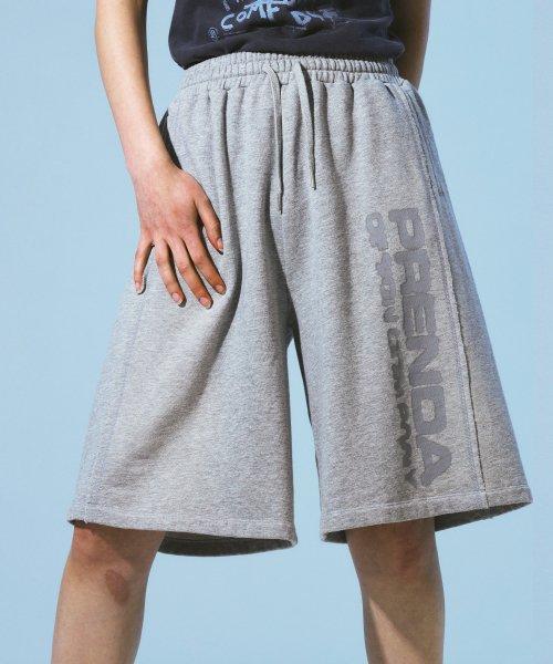 GRADIENT RAWCUT SHORTS GRAY