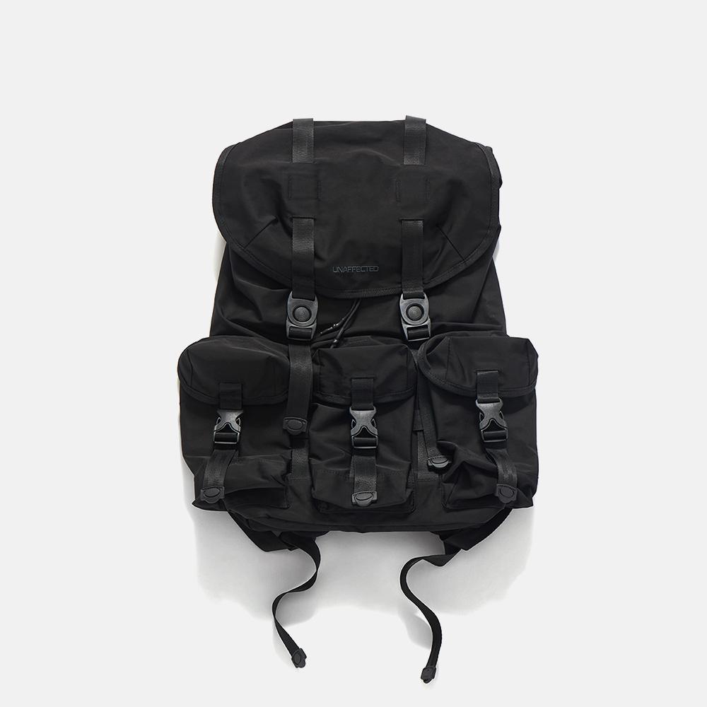 MULTI POCKET BACKPACK / BLACK