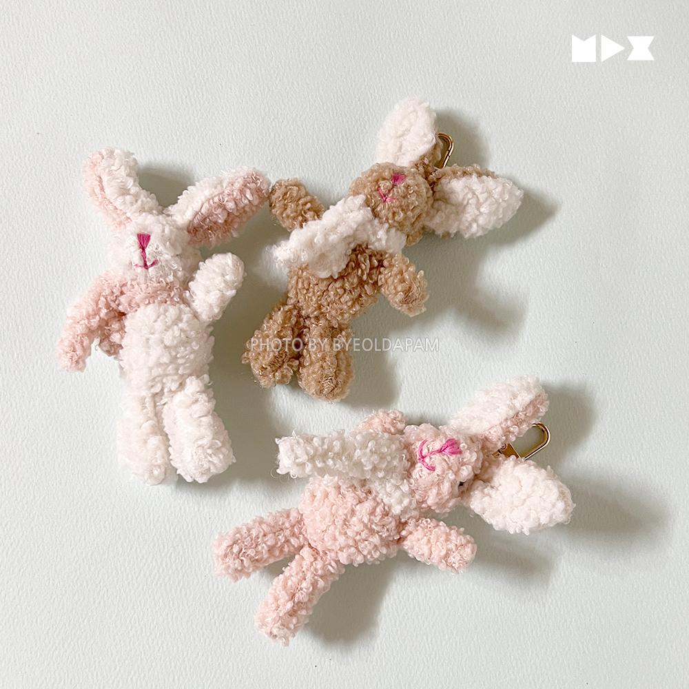 별다팜 목도리토끼 토끼인형 뽀글 가방고리 에어팟 인형 키링