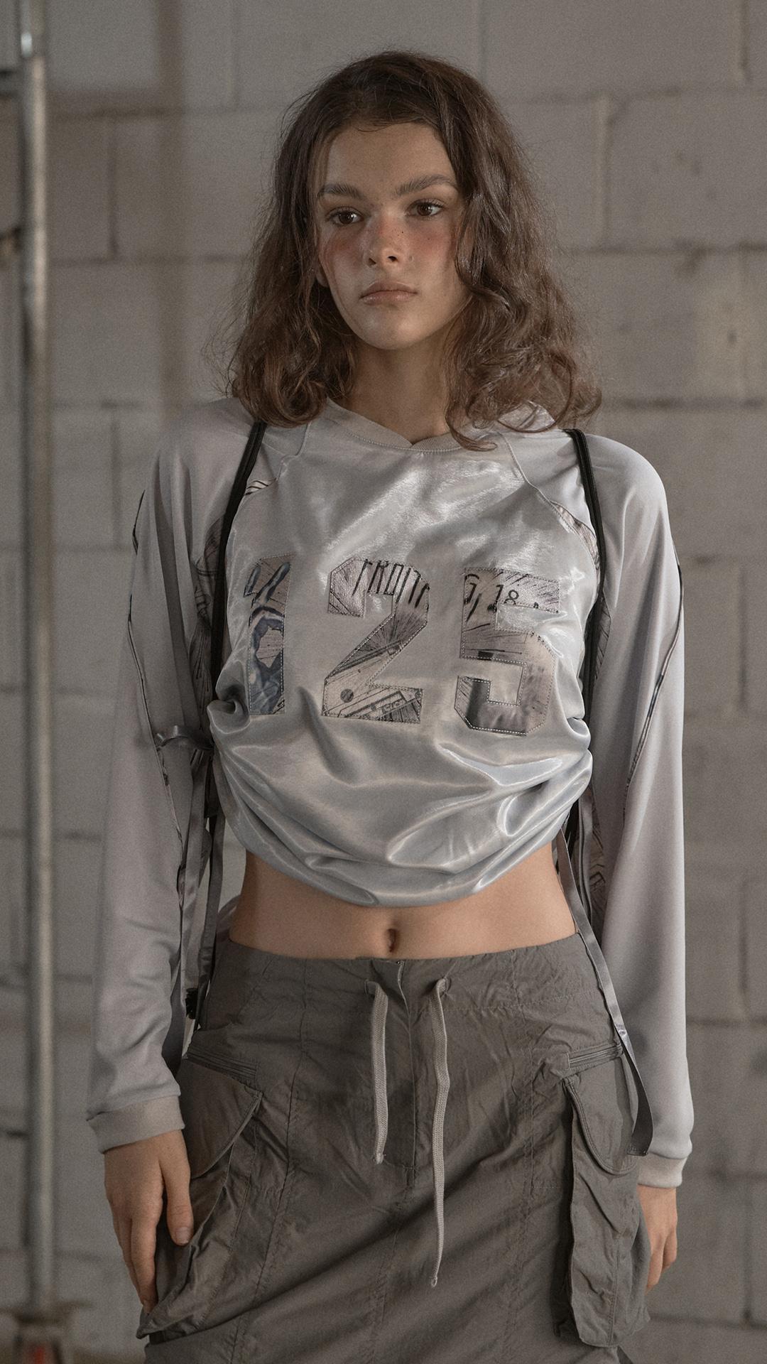 GRAY X-RAY RIBBON CROP SOCCER JERSEY