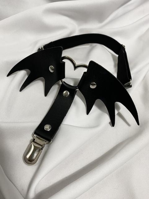 데빌 하트 가터벨트