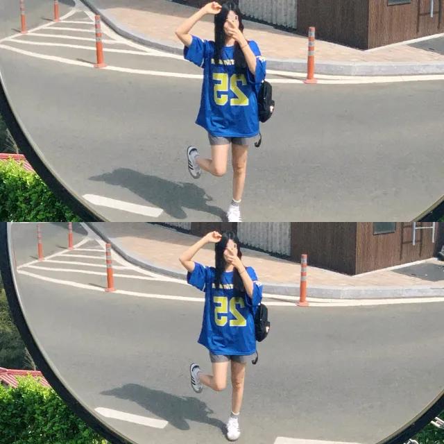 [당일출고] 뉴진스 카리나 윈터 축구 단체 페스티벌 댄스 져지 반팔 남녀공용 박스 티셔츠