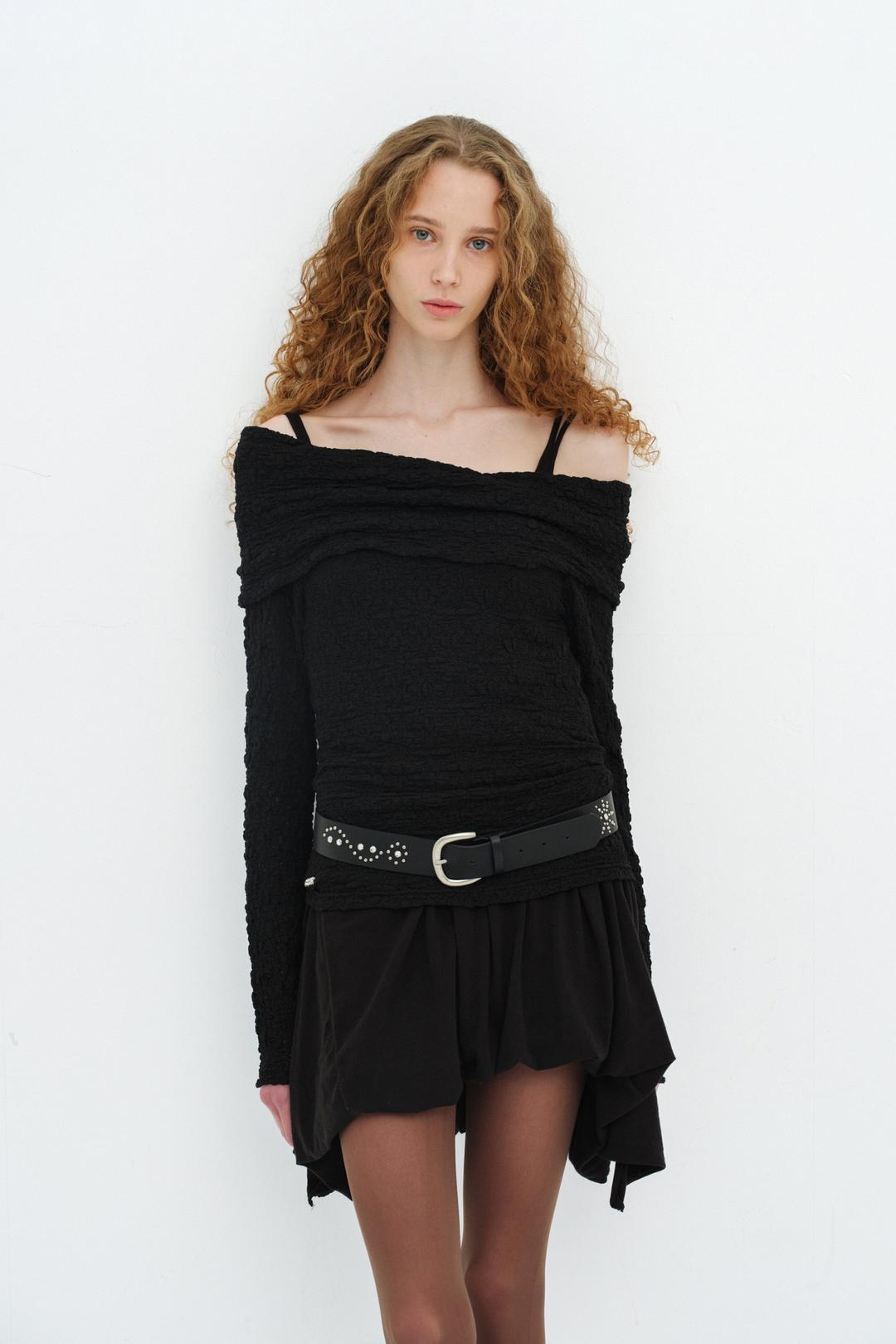 DRAPE LACE TOP / BLACK