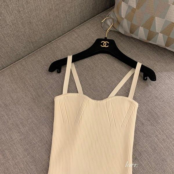 Heart line bustier knit top