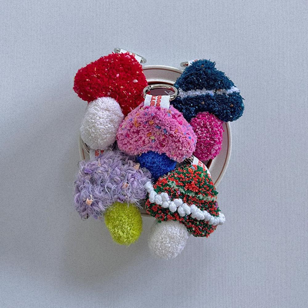 Mushroom Tufting Keyring ( 5 color )