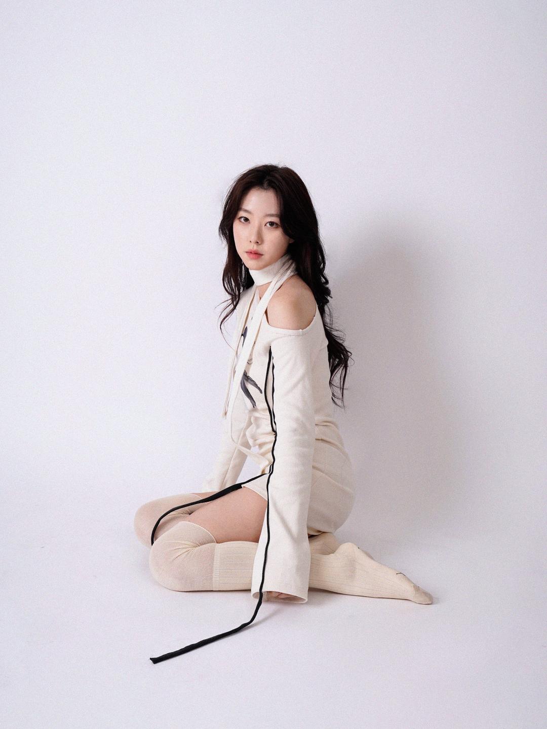 [배송지연 3/21]Archive 3: white (scarf set)