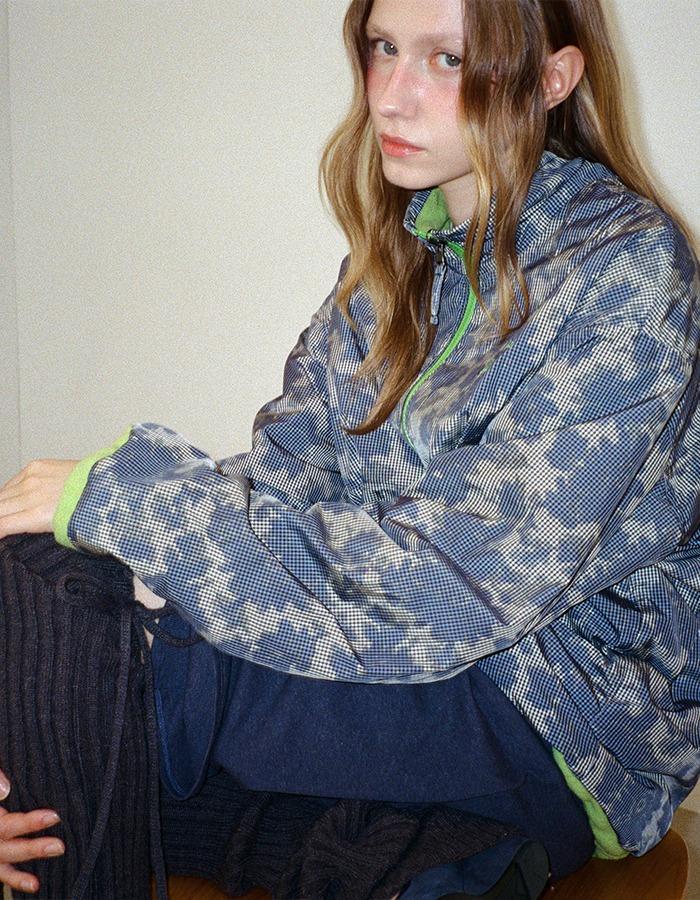 poev) Flower Check Reversible Fleece Jacket - Green/Blue