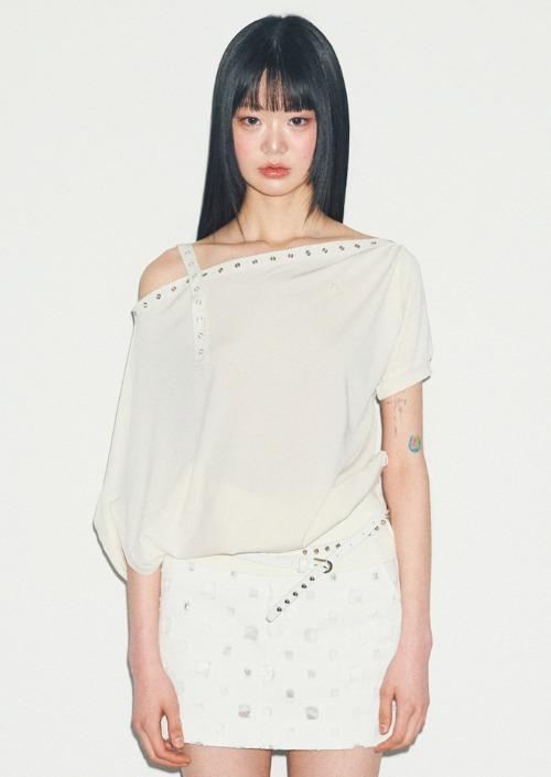 T21.00 Unbalanced boat neck short-sleeved T _ Ivory