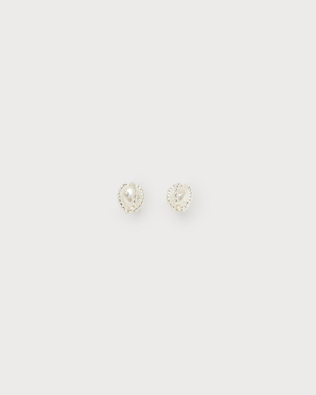Pearl Hug Earrings, White