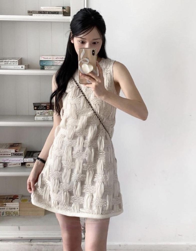 나인스퀘어드 바잉 자가드 나시 원피스 (2col)