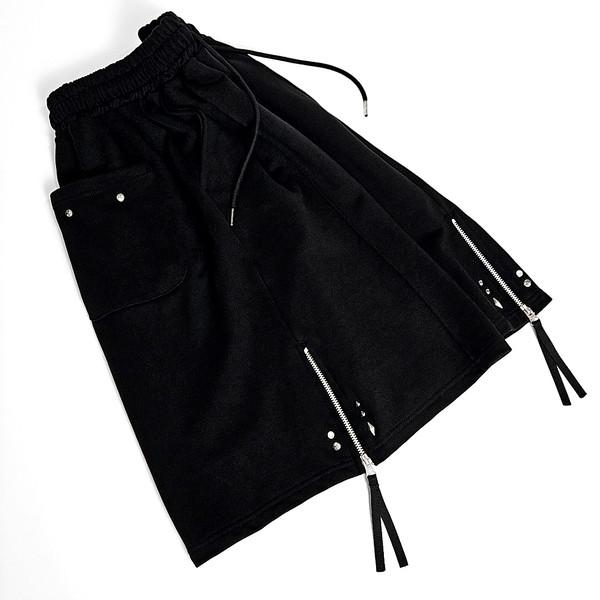 Konika side zipper bermuda sweat pants (black)