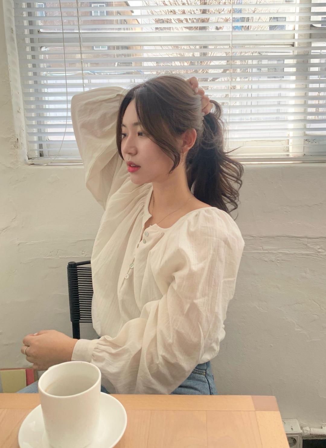 pure blouse 2.16 마감