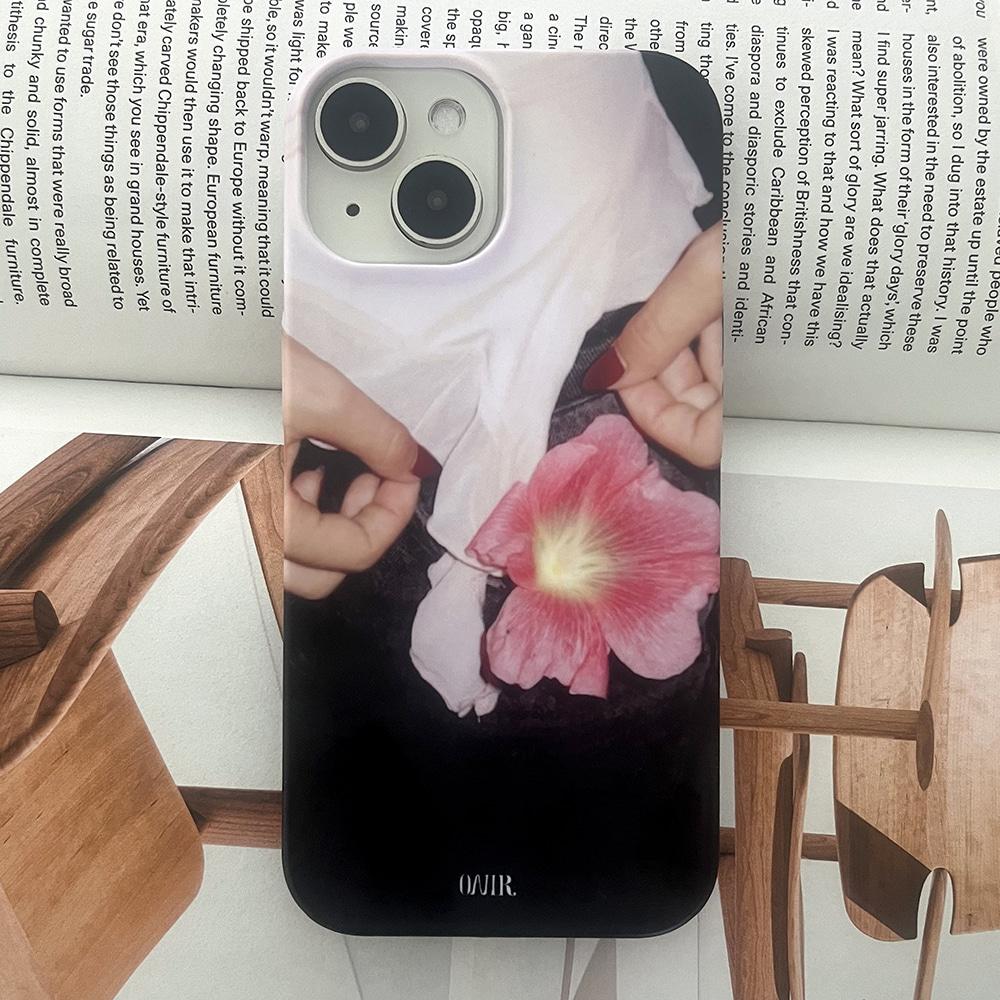 [MADE] 포켓 플라워 빈티지 무드 하드 아이폰케이스