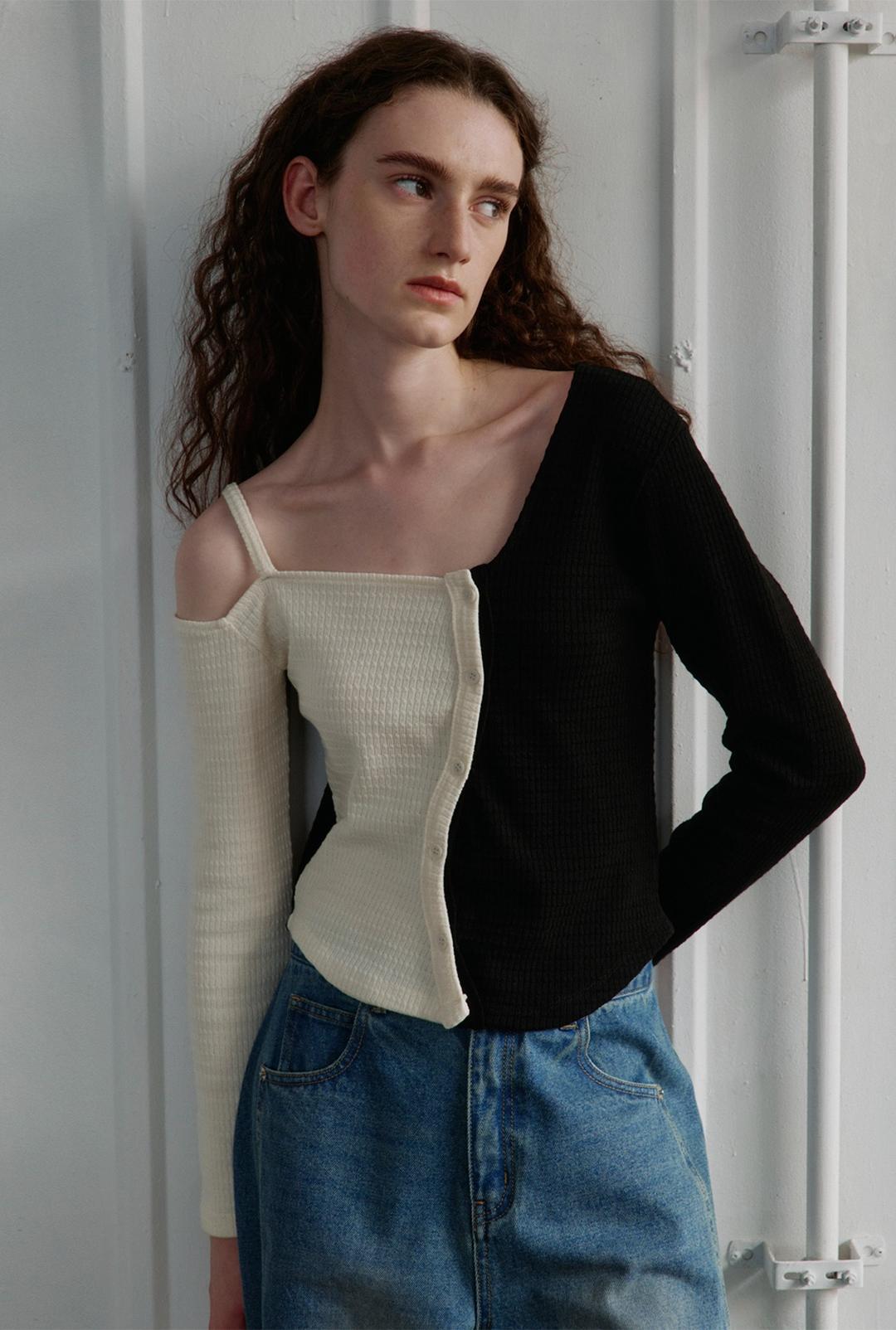 [12/15 예약배송][한소희 착용] R OFF SHOULDER YINYANG CARDIGAN_IVORY