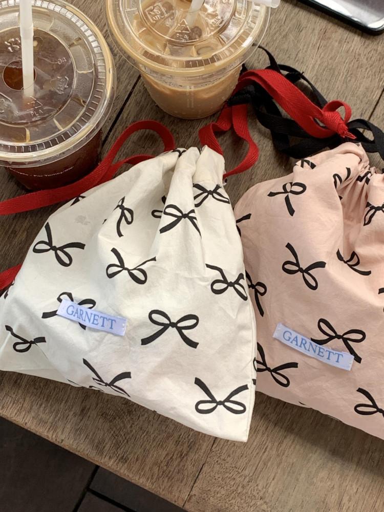 [Garnett made] 미닛 리본 스트링 파우치