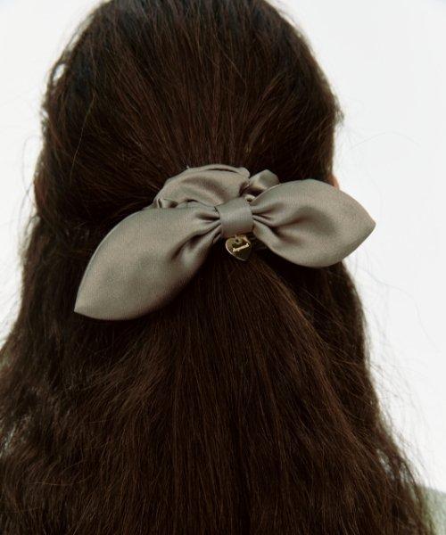 리본 헤어 하트 참 스크런치 [샴페안]