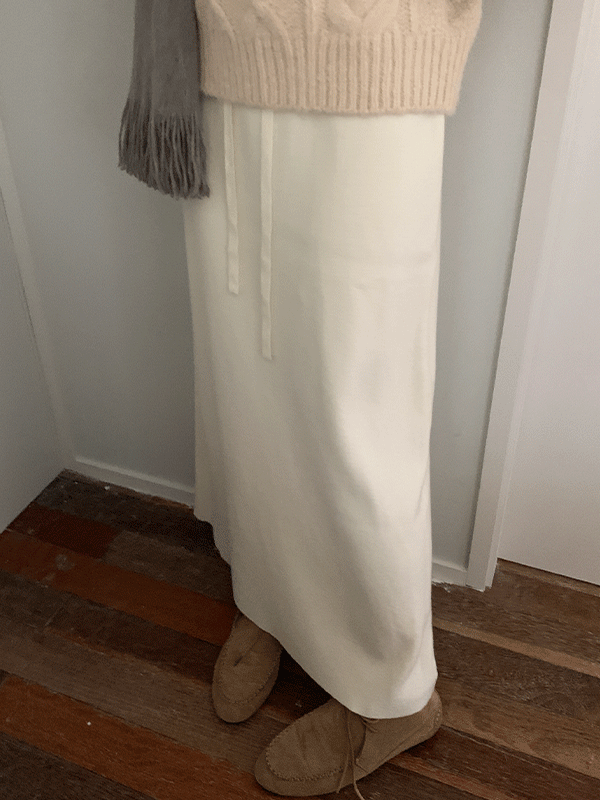 나이니 [인기/누적3000장🔥/보들보들/후기보장] 루즈베리 밴딩 니트 롱 스커트