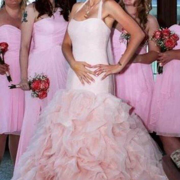 Vera Wang Pink Wedding Full Ball Gown w/ Fitted Bodice Size 1 VEIL INCLUDED