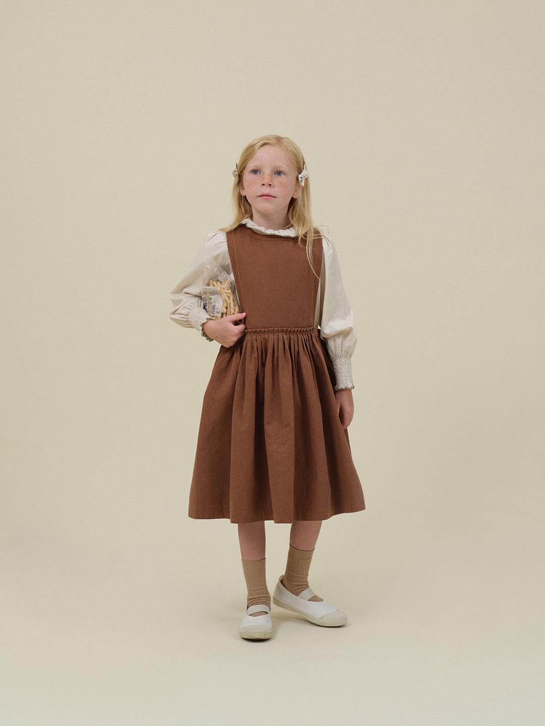Leaf Stitch Apron, Brown
