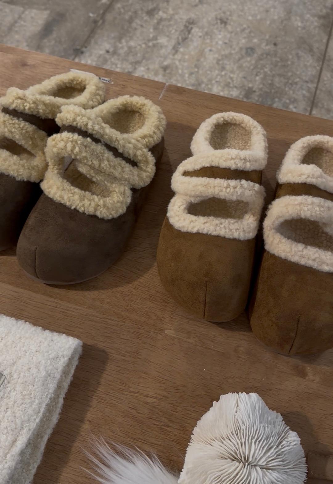 [귀여운 어그슬리퍼] 메리제인 어그 슬리퍼