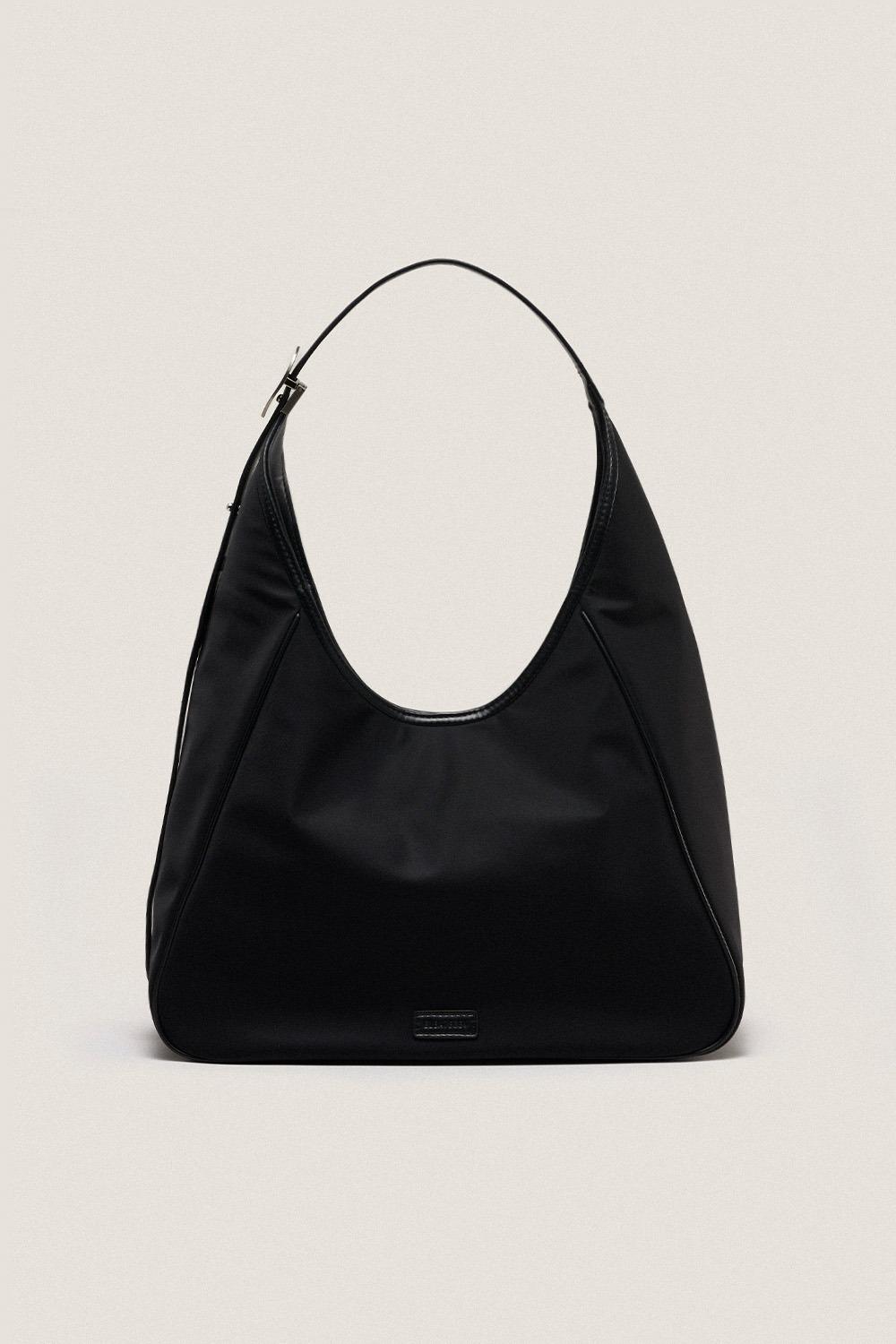 [9/23 예약·순차배송] Plaque Hobo Bag - Nylon Black