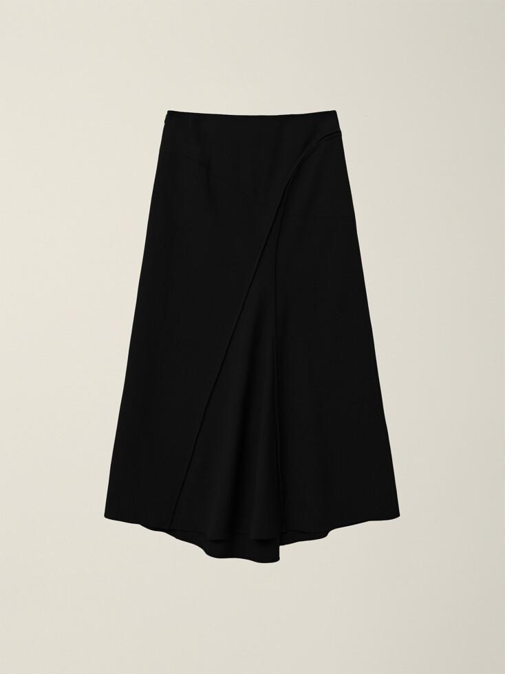 OBLIQUE CUT LONG SKIRT BLACK