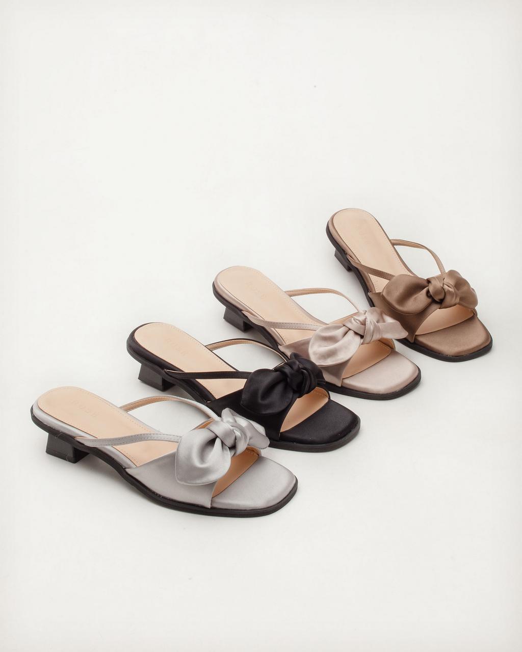 리본 새틴 슬리퍼