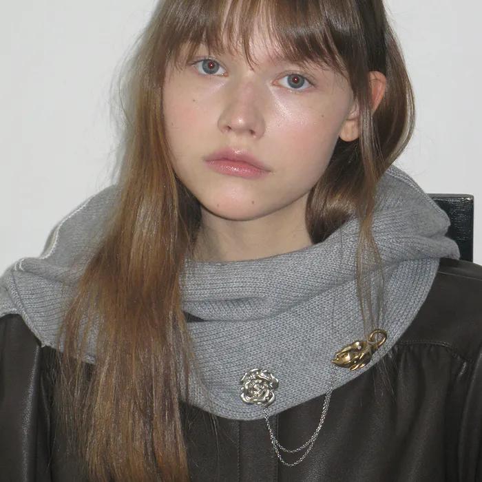 Linked Roseleaf Brooch (Silver Gold)