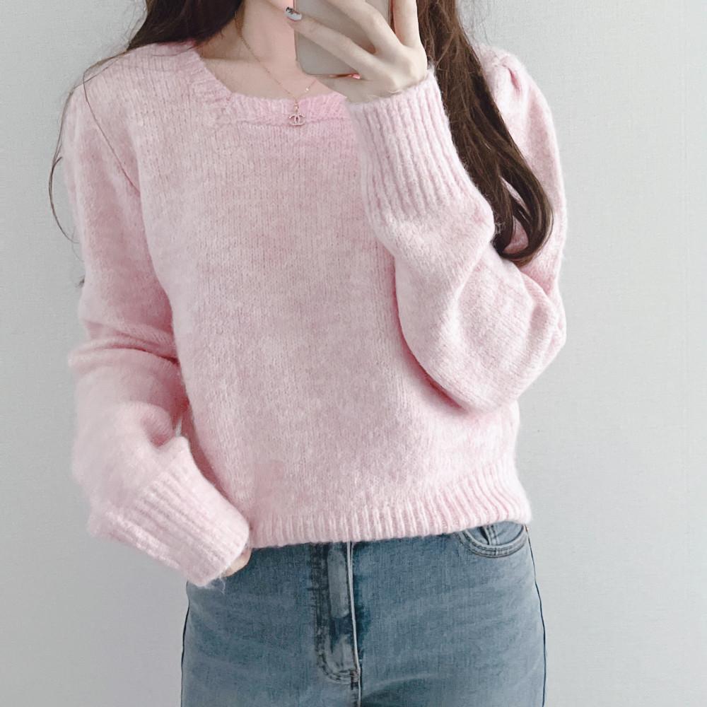 For me Knit 연핑크 스퀘어넥 니트