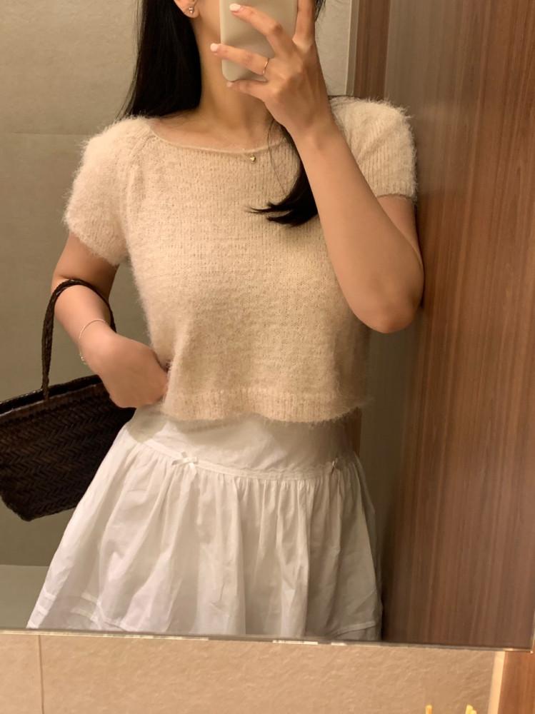 (핑크당일) 미니 복실 반팔 니트 (4color) 솔잎 퍼 크롭 니트