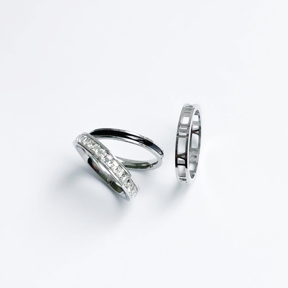 (1+1+1) Layered Rome Ring