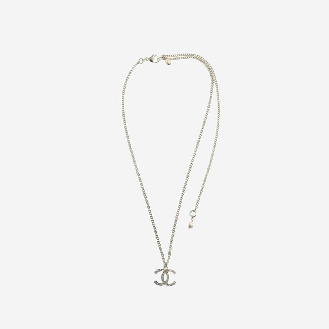 (W) Chanel Necklace Metal Glass Pearls Strass & Silver Crystal