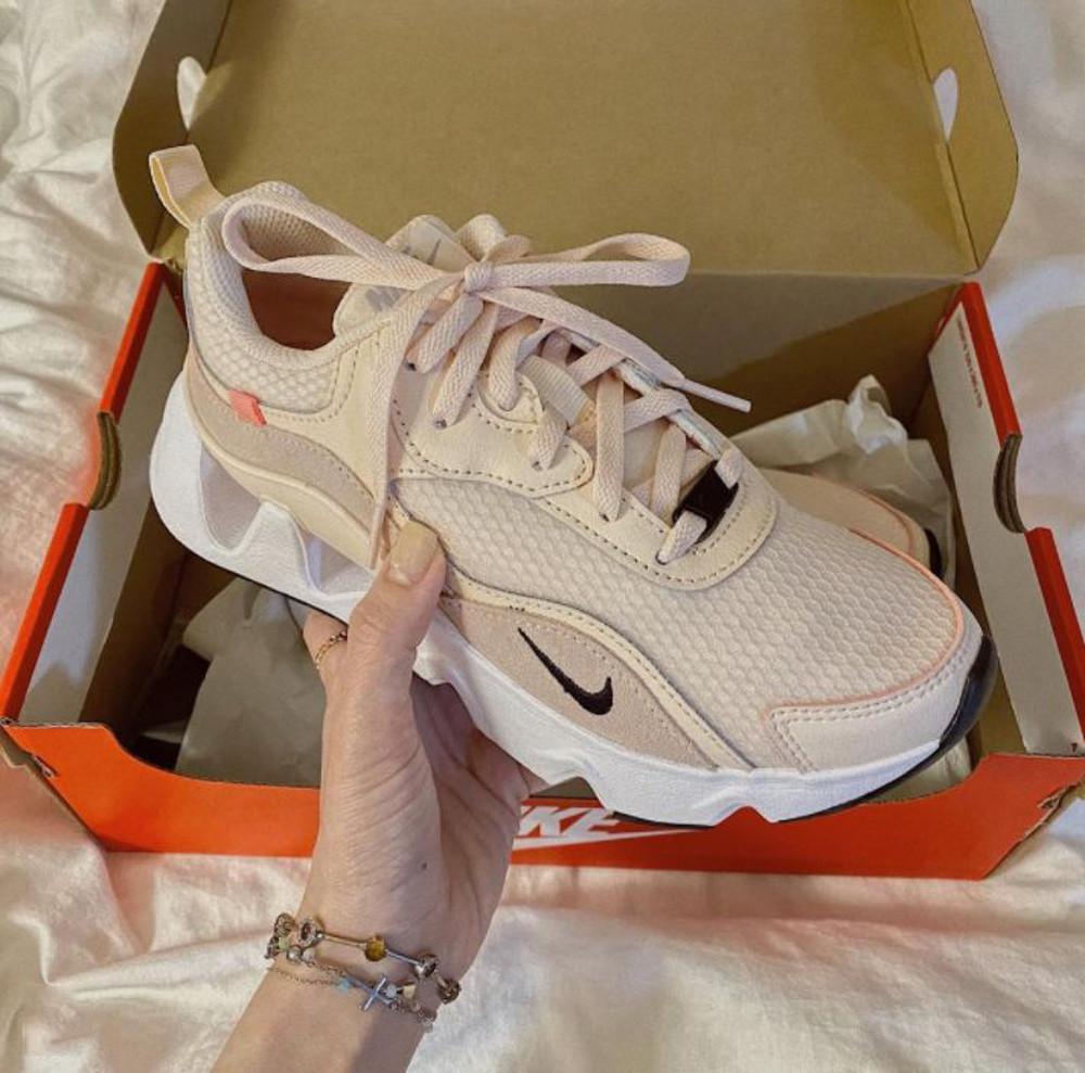 나이키 라이즈365 핑크 트리플블랙