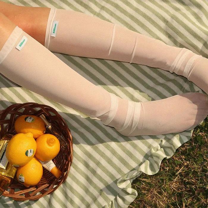 Muted Mesh Kneesocks - White